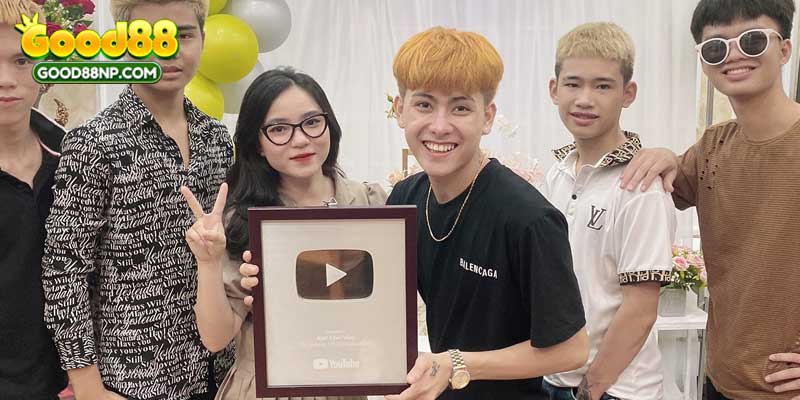 CEO Nguyễn Chung Tín: Huyền Thoại Good88 Tại Thị Trường Giải Trí VN 5 Giới thiệu đôi nét về CEO Nguyễn Chung Tín